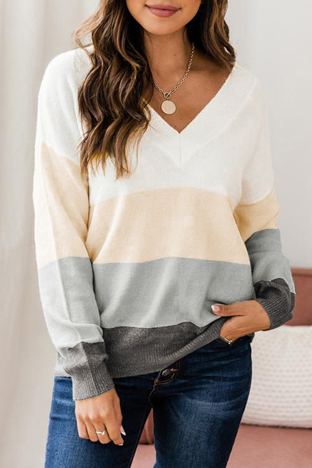 Colorblock V Neck Pullover Sweater Item NO.: 1511