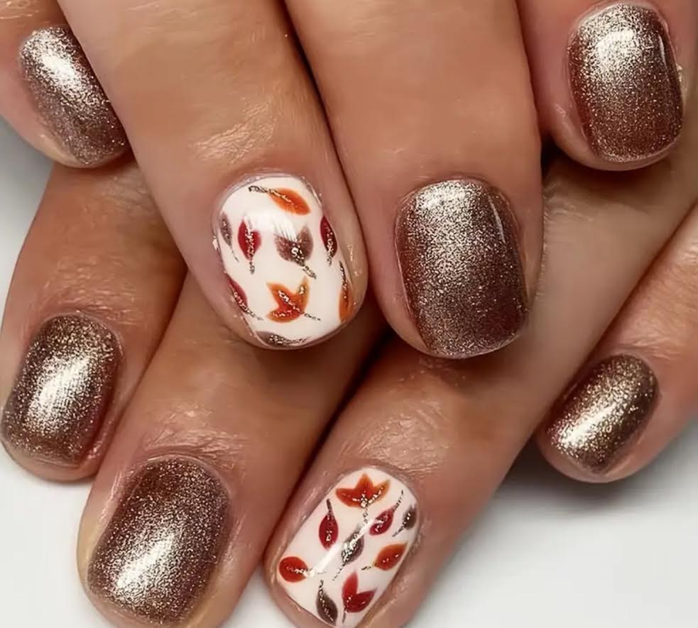 BROWN GLITTER AND LEAF FAKE NAILS