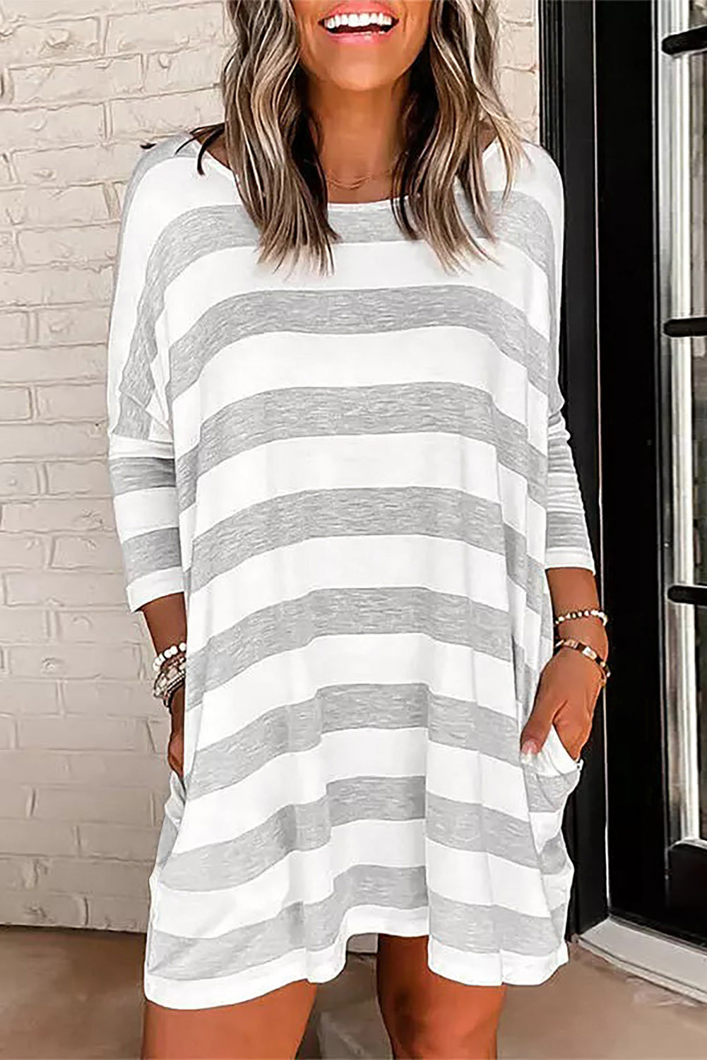 Stripe Loose Fit Pocketed Long Sleeve Mini Dress Item NO.: 2561