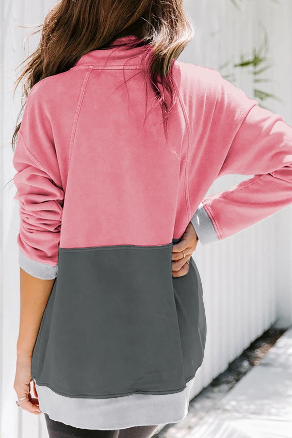 Pink Zipped Colorblock Sweatshirt with Pockets Item NO: 7910
